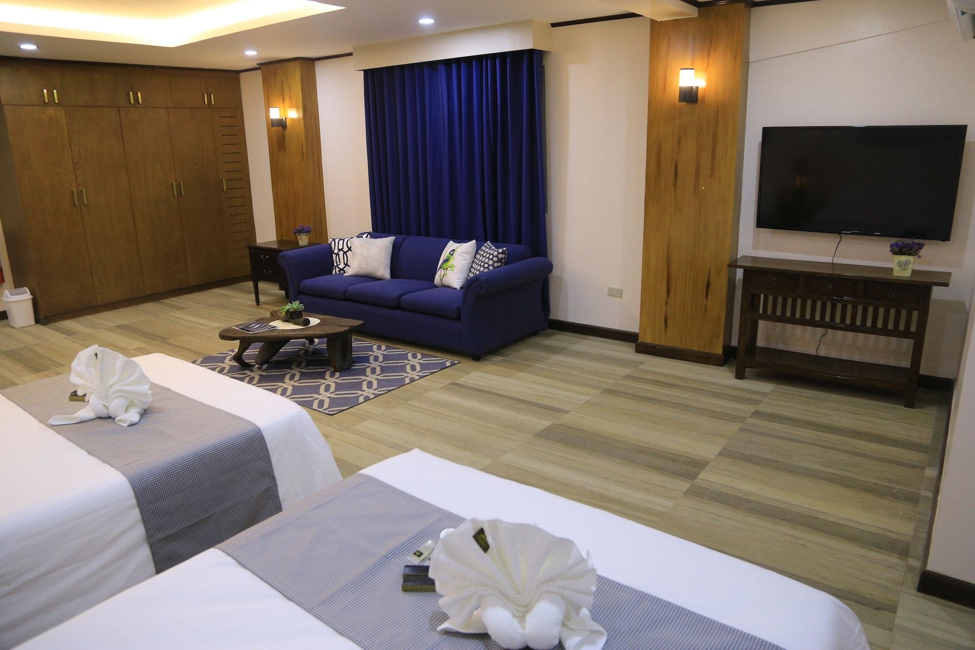 טגאיטאי The Lakeview Suites מראה חיצוני תמונה