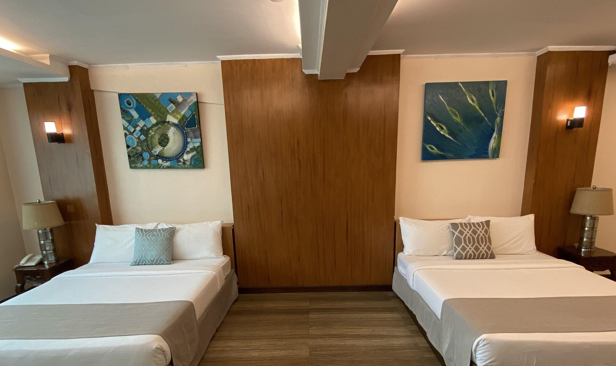 טגאיטאי The Lakeview Suites מראה חיצוני תמונה