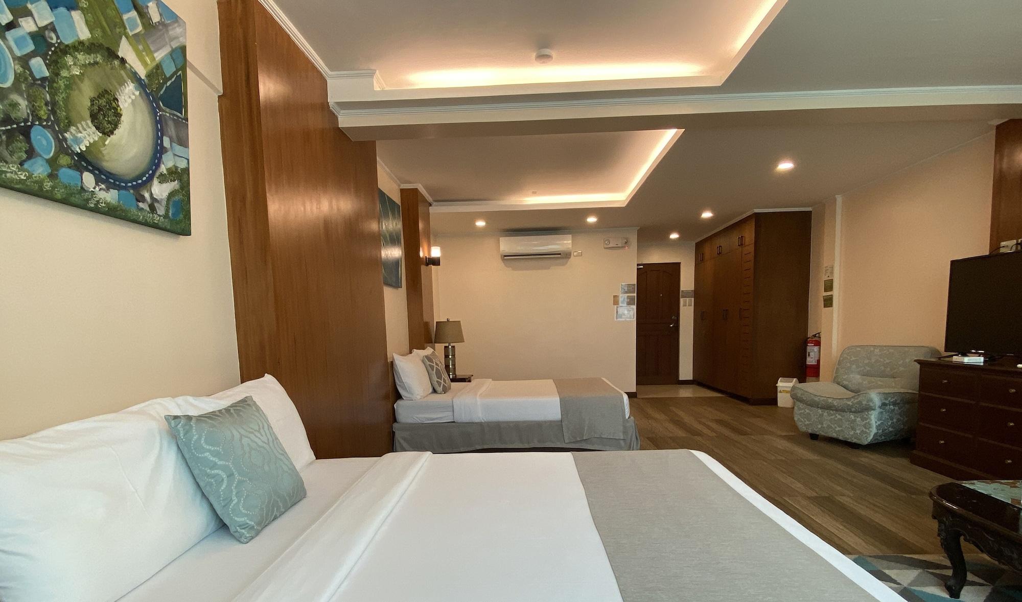 טגאיטאי The Lakeview Suites מראה חיצוני תמונה